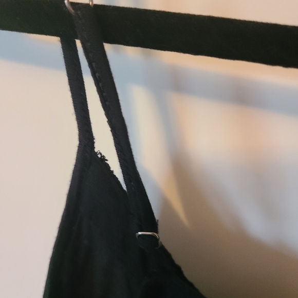 AMERICAN Eagle N Neck Black Camisole Top Size XS - Picture 6 of 8